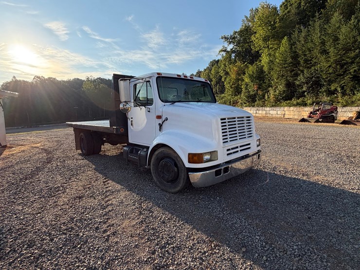 1997-international-4700-image-8