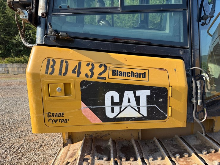 caterpillar-d5k2-lgp-image-52