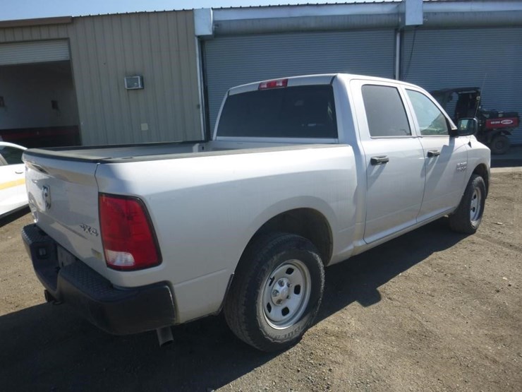 2017-dodge-1500-image-3