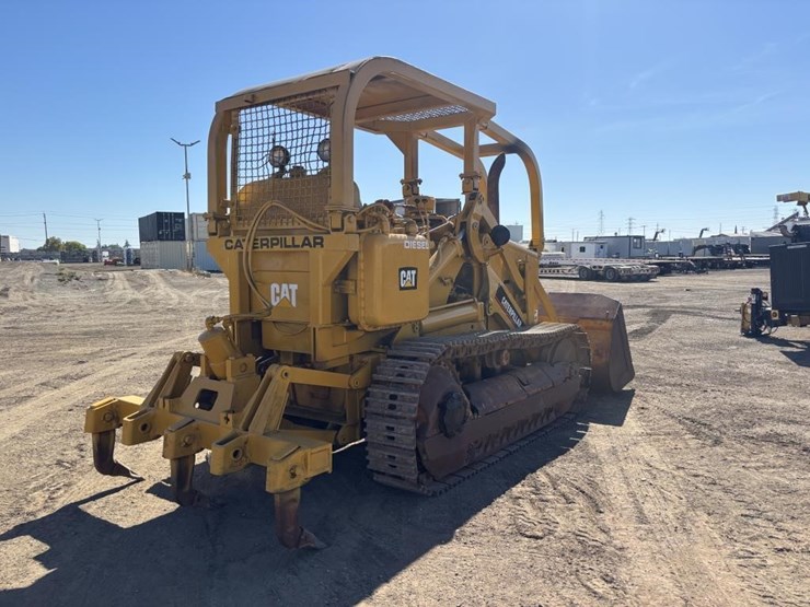 caterpillar-crawler-loader-image-3