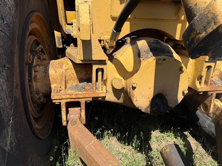 caterpillar-824b-image-13