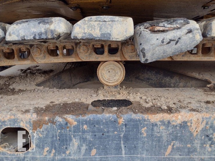 2018-deere-85g-image-16