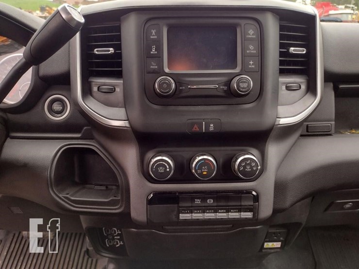 2022-ram-5500-hd-image-10