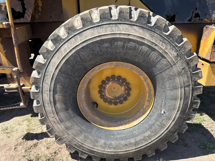 caterpillar-928g-image-109