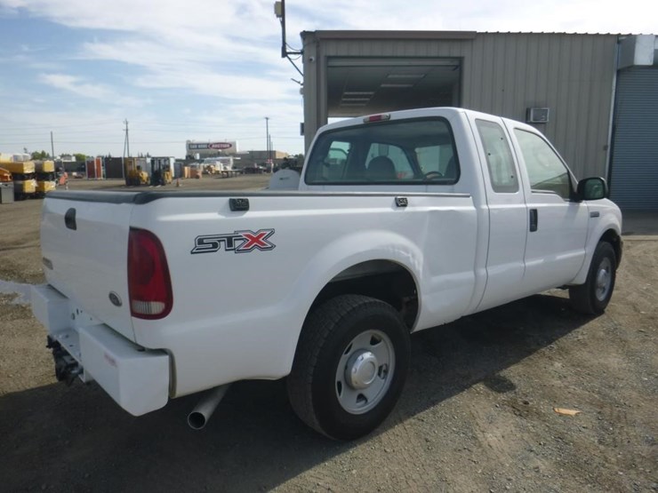 2005-ford-f250-image-3