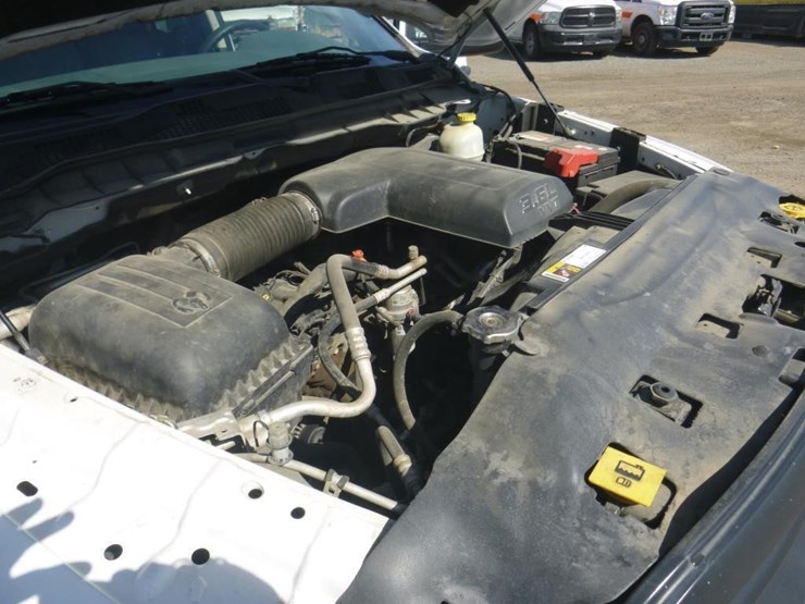 2016-dodge-1500-image-11