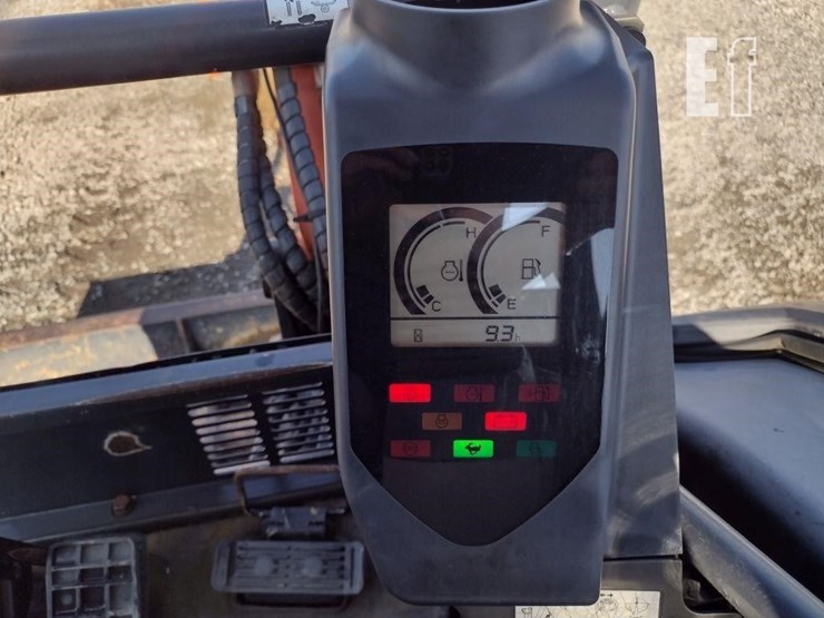 2011-hitachi-zx35u-3-image-7