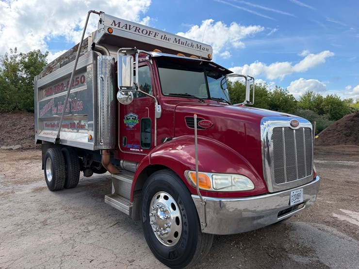 2008-peterbilt-335-image-7