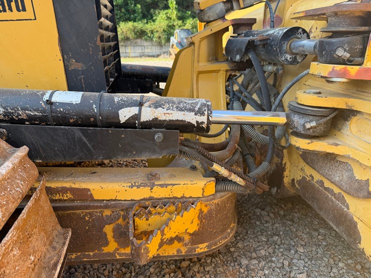 caterpillar-d5k2-lgp-image-68
