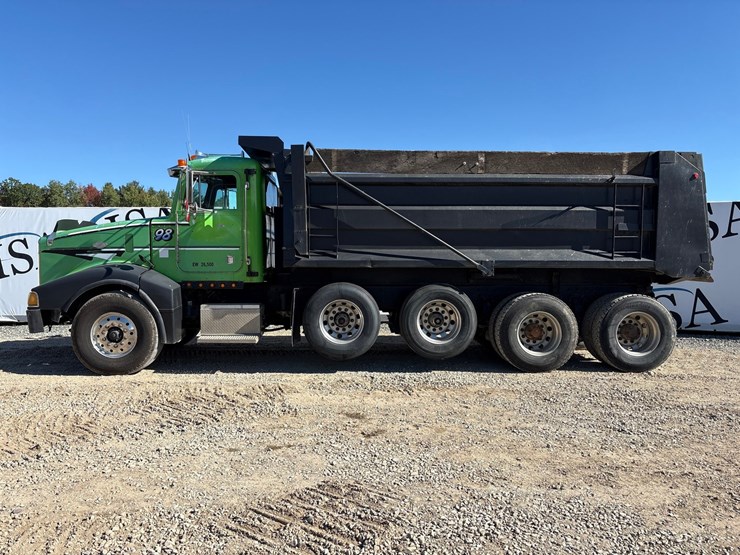 1998-peterbilt-377-image-2