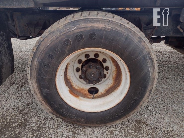 2011-international-durastar-4400-image-28