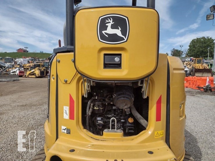 2021-deere-35g-image-33