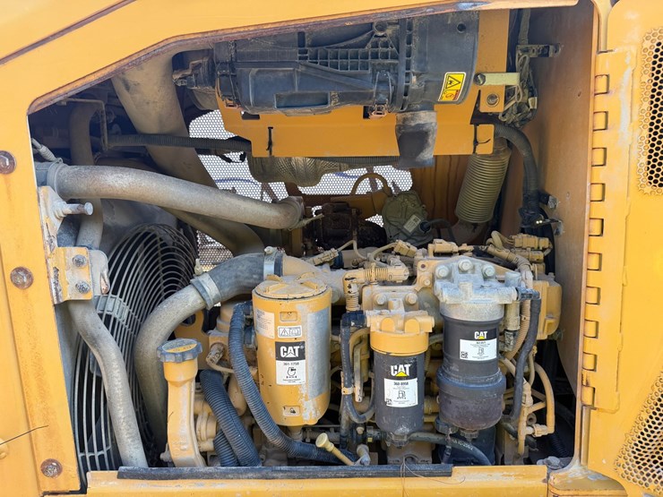 caterpillar-d5k2-lgp-image-84