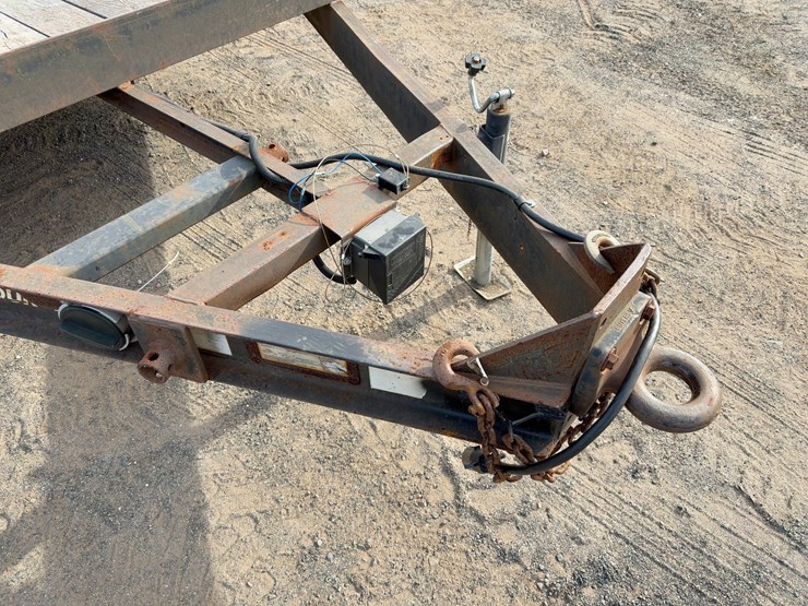 2002-cross-country-20’-t/a-utility-trailer-image-8