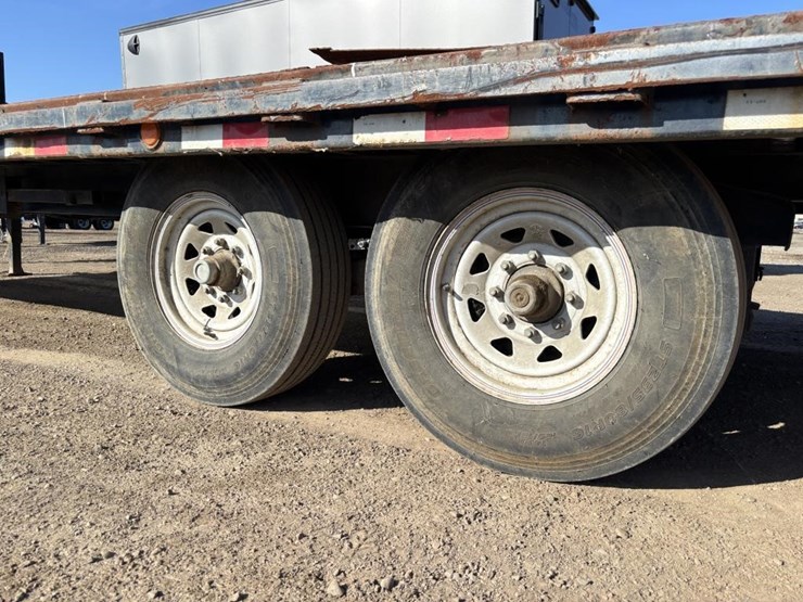 2010-pj-t/a-gn-hydraulic-tilt-deck-trailer-image-20
