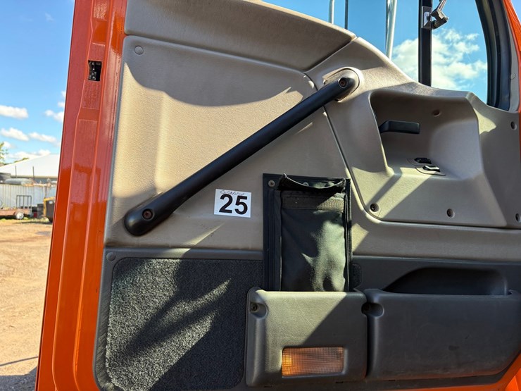2006-caterpillar-c9-image-77