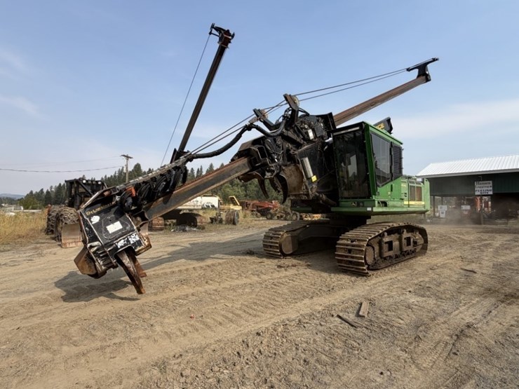 2011-deere-2454d-image-1