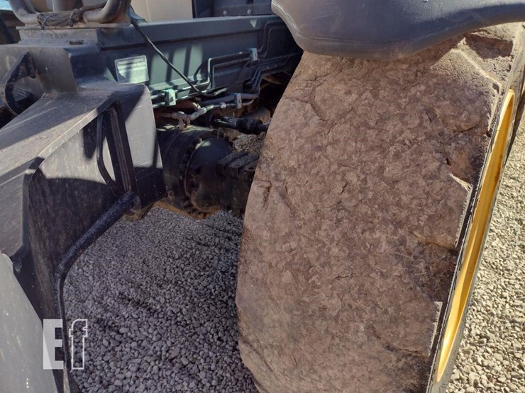 2011-caterpillar-tl1255-image-18