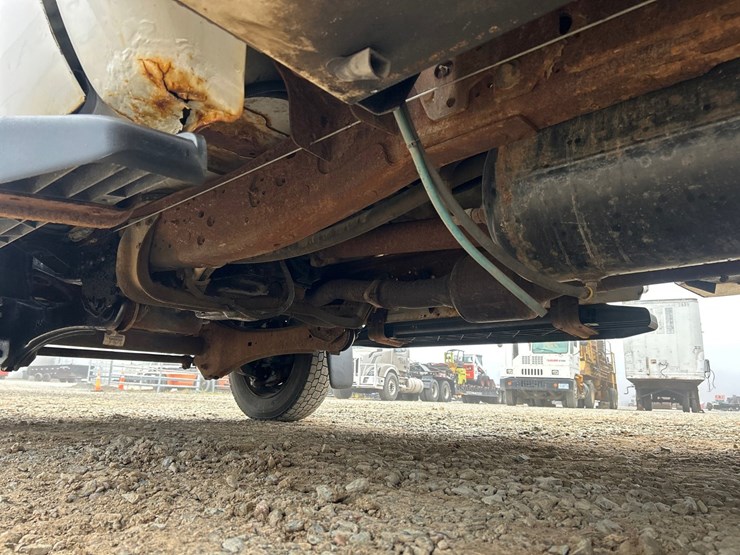 2006-ford-f550-image-22