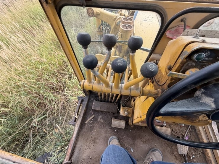1979-caterpillar-140g-image-16