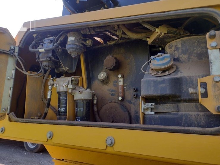 2021-deere-750l-lgp-image-34