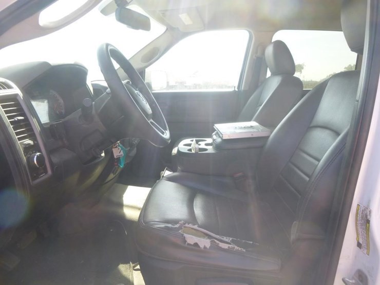 2015-dodge-2500-image-9