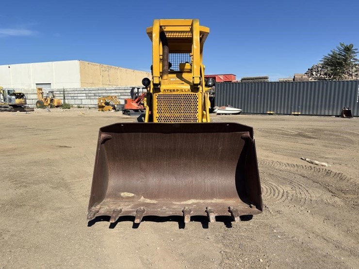 caterpillar-crawler-loader-image-6