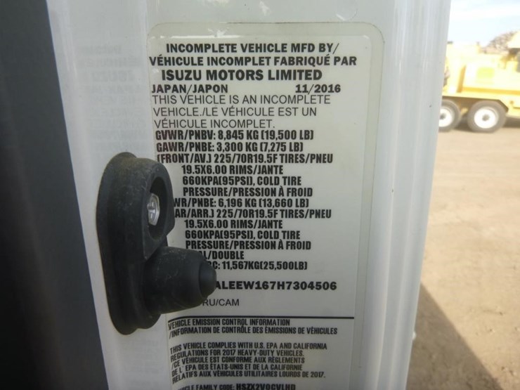 2017-chevrolet-5500-beverage-truck-image-22
