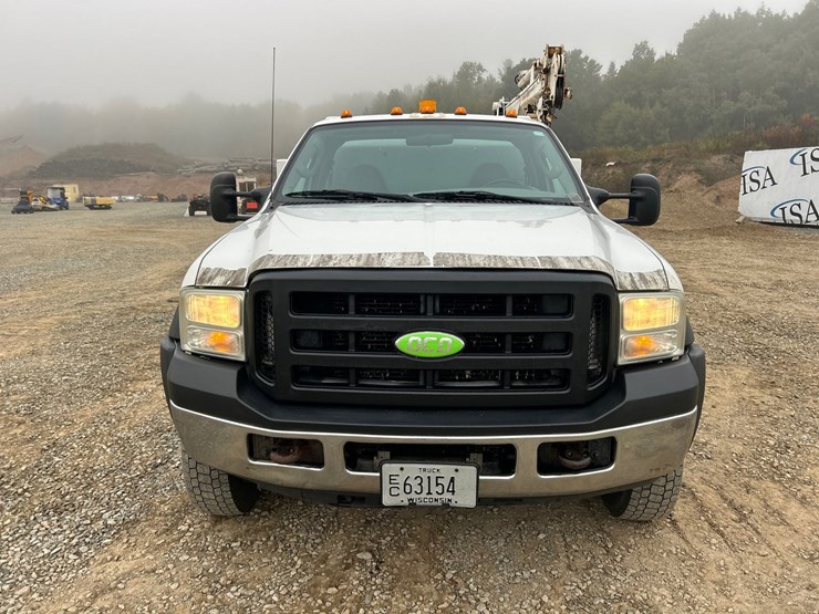 2006-ford-f550-image-8