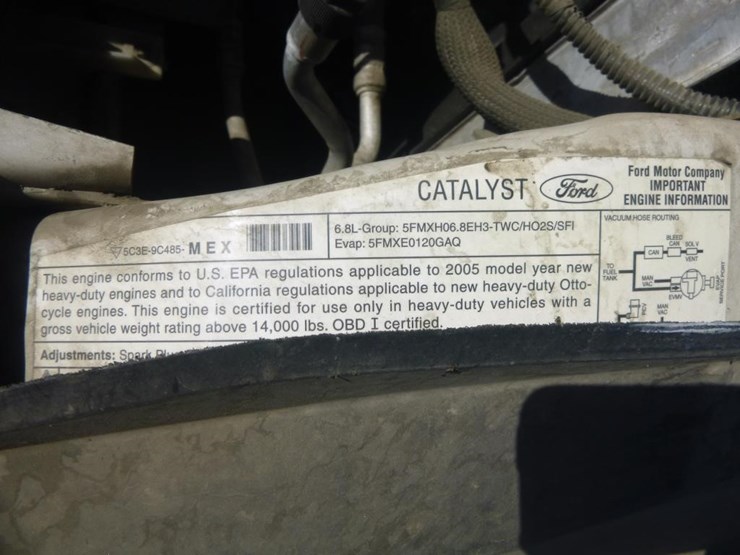 2005-ford-f450-image-33