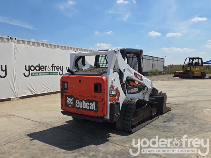 2023-bobcat-t595-image-5