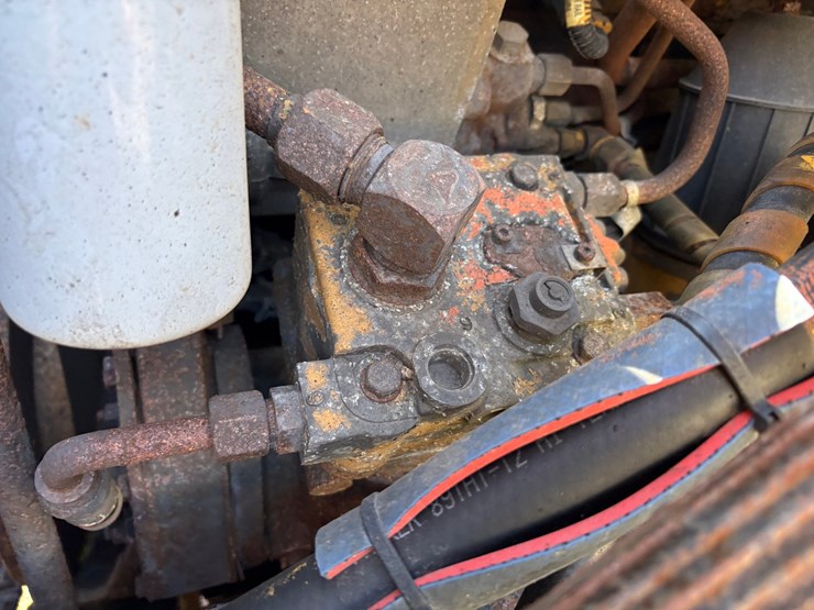 2006-caterpillar-c9-image-55