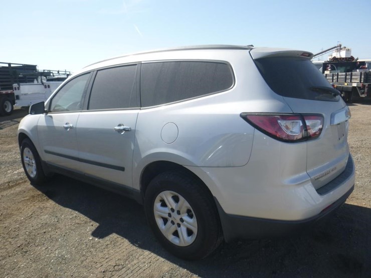 2017-chevrolet-traverse-image-4