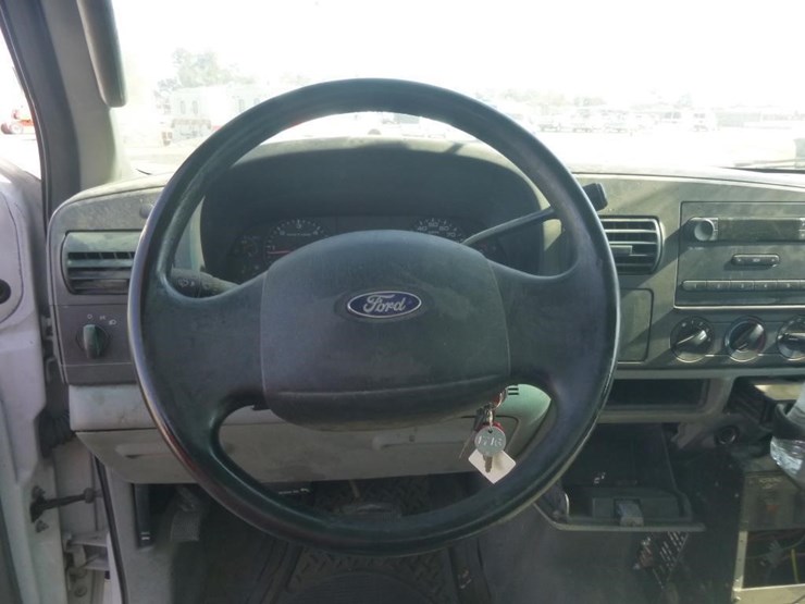 2005-ford-f450-image-10