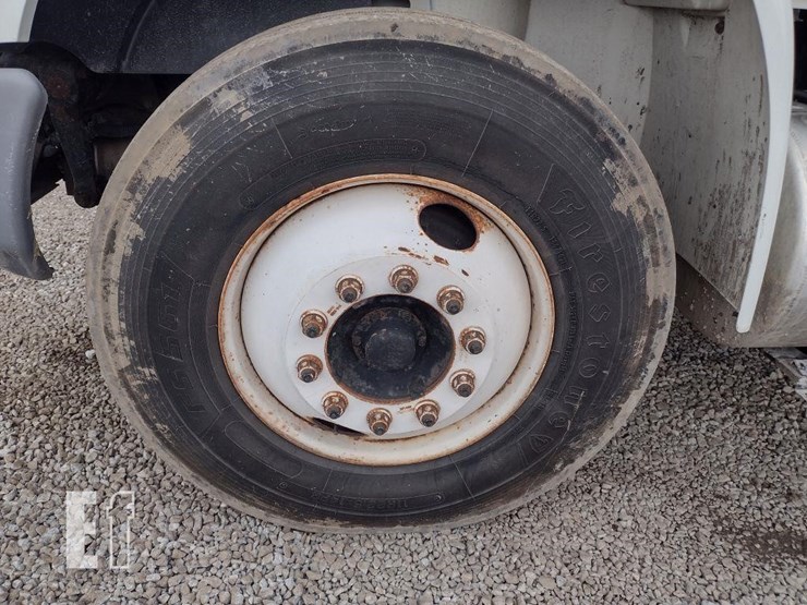 2011-international-durastar-4400-image-22
