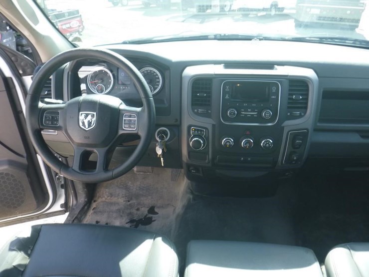 2016-dodge-1500-image-9