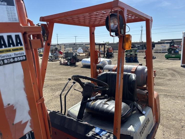 toyota-42-4fg025-forklift-image-15