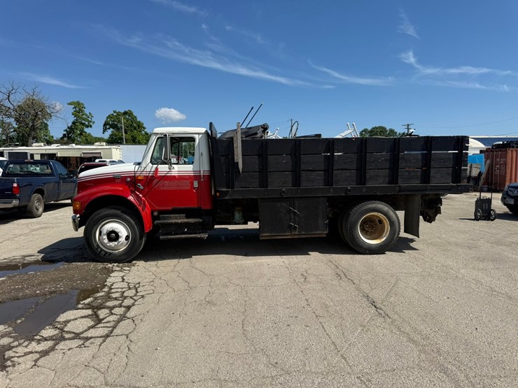 2000-international-4700-image-2