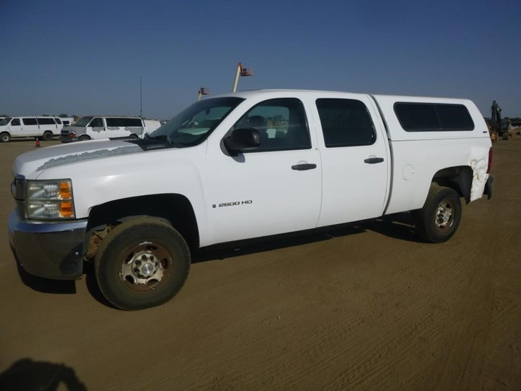 2008-chevrolet-2500-image-2