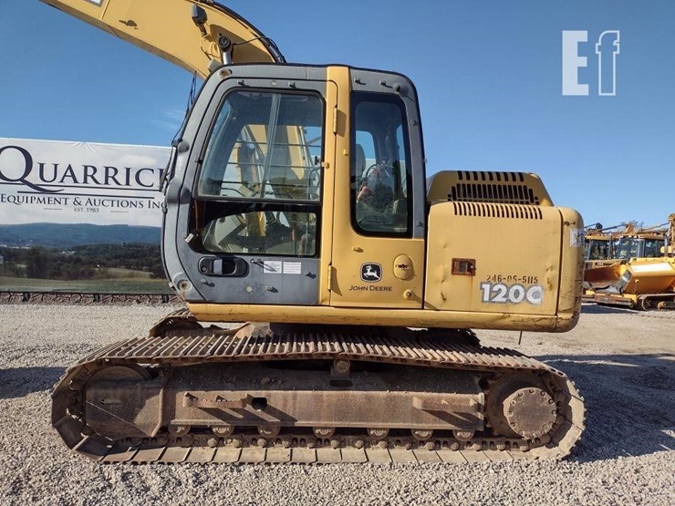 2005-deere-120c-image-13