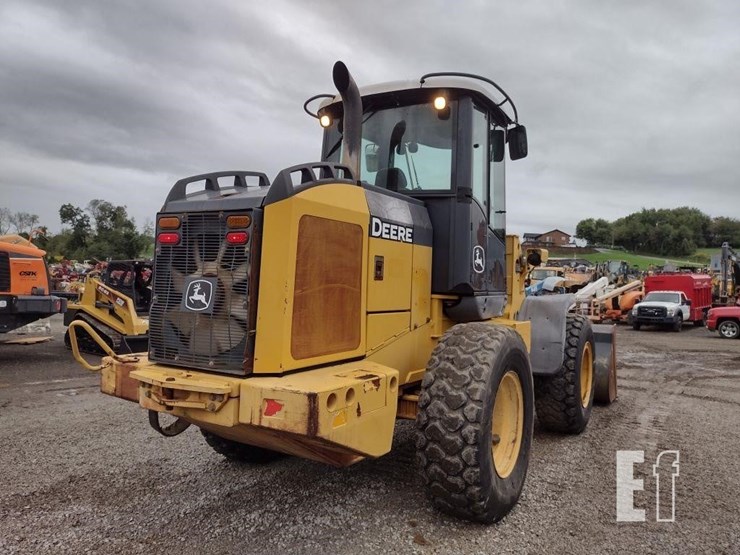 2006-deere-444j-image-38