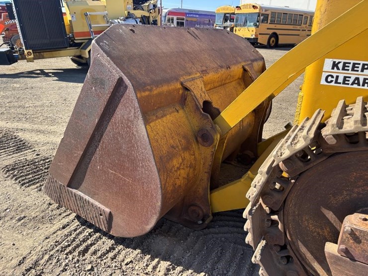 caterpillar-crawler-loader-image-9