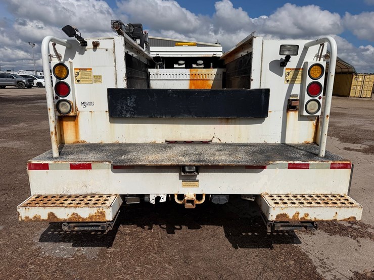 2015-ford-f550-image-4