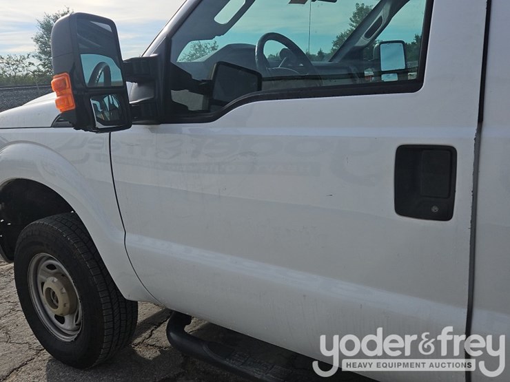 2016-ford-f350-image-11