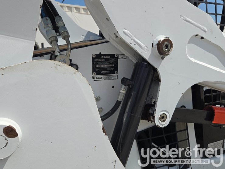 2023-bobcat-t595-image-30