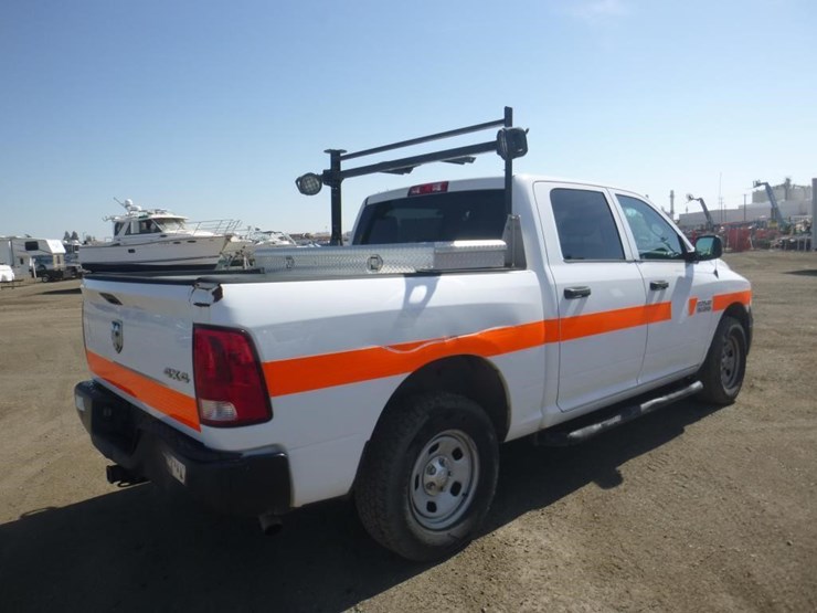 2014-dodge-1500-image-3