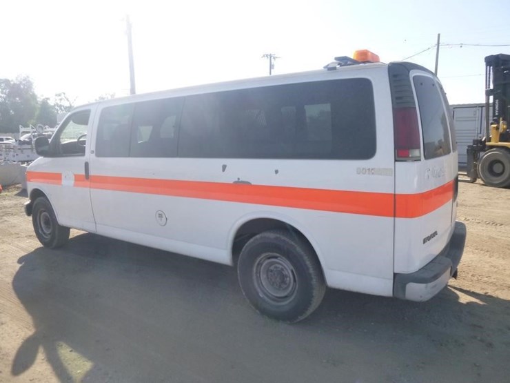1999-gmc-3500-image-5