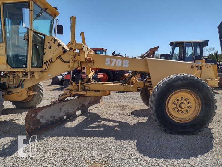 1993-deere-570b-image-34