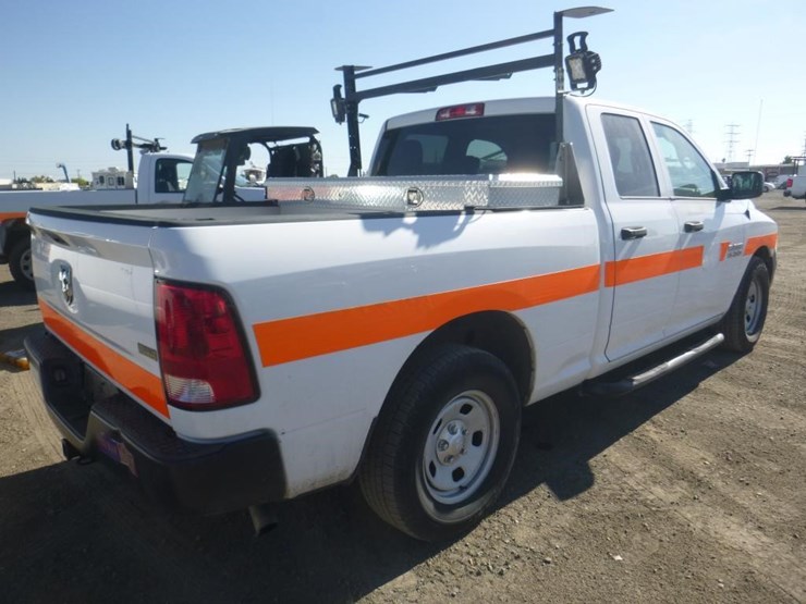 2016-dodge-1500-image-3