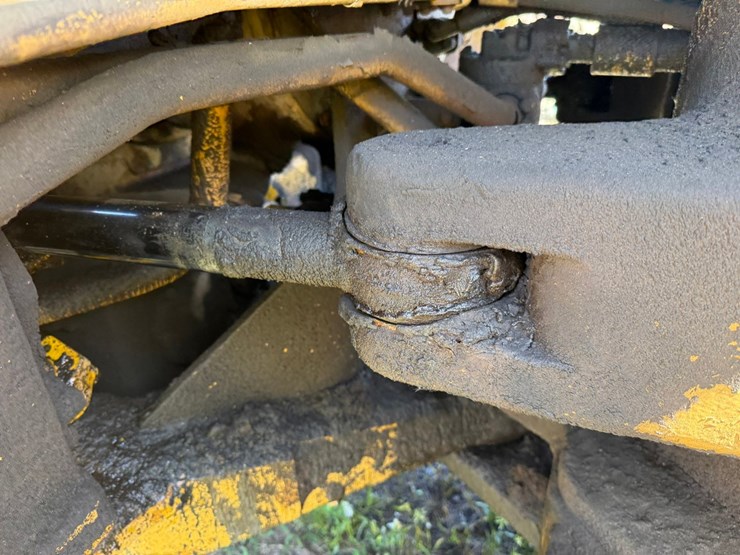 caterpillar-824b-image-21